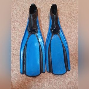 Mares size 40-41 Diving Fins 6 5-7.5 scuba flippers blue 6 1/2 - 7 1/2